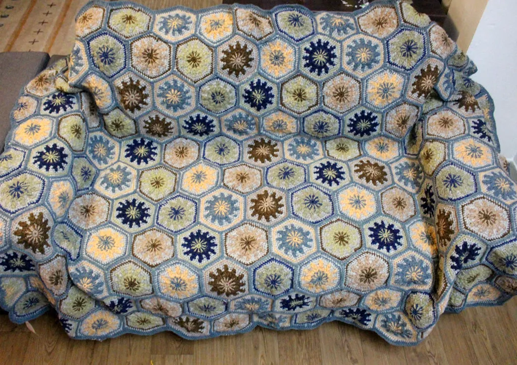 Large Hexagon Motif Pattern Hand Crochet Bluish-Gray Edges Multicolor Woolen Blanket