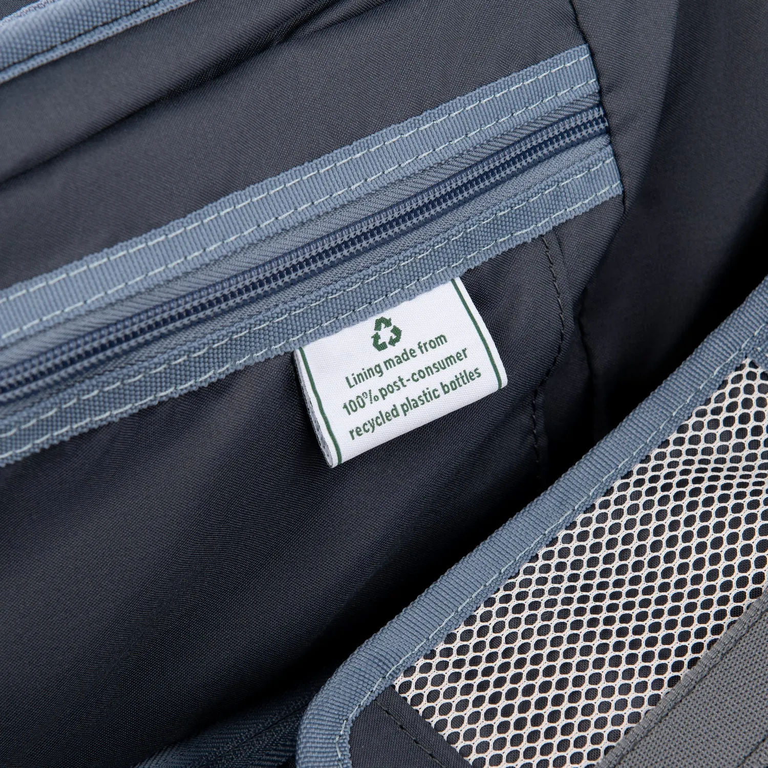 Platinum® Elite International Carry-On Spinner
